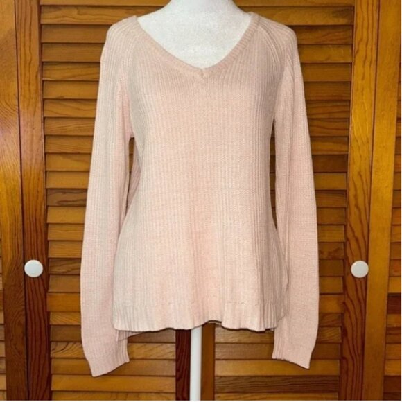 SO Heritage V-Neck Light Pink Sweater Size Medium - Picture 1 of 8